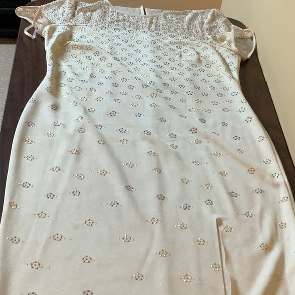 ST. JOHN Goddess Gown - Picture 8 of 8